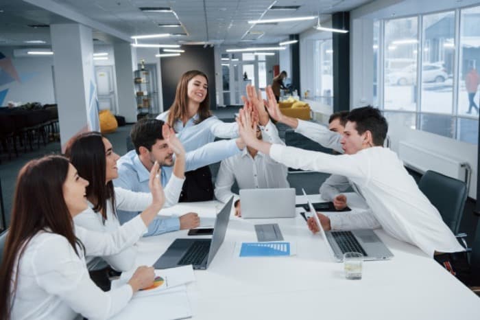 تقویت اتمسفر مثبت در سازماني