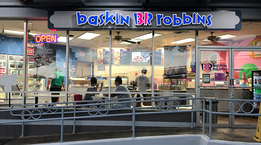 بَسکینرابینز