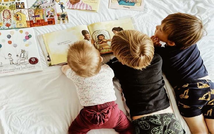 کودک کتابخوان