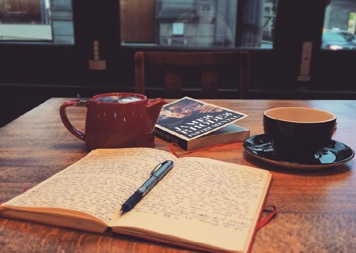 یک فنجان قهوه ی تلخ !