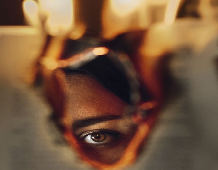 وقتی همه جا تاریک شد