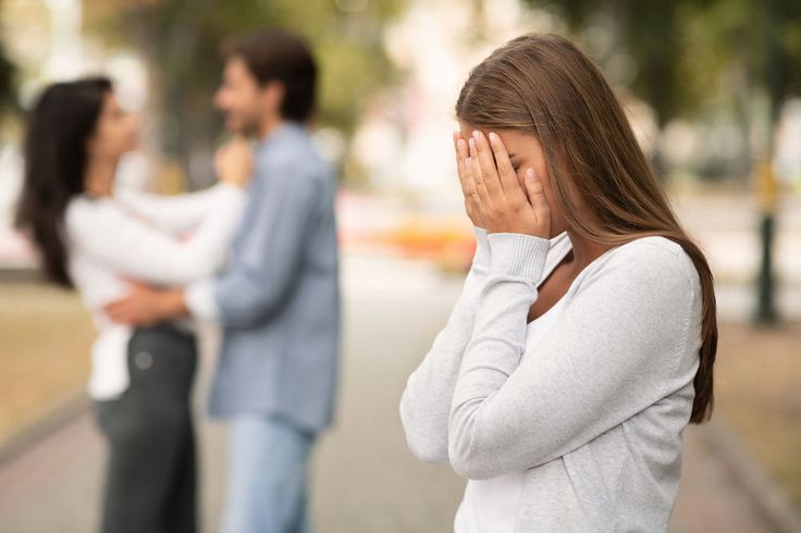 چرا خیانت در زندگی زناشویی رخ می‌دهد؟