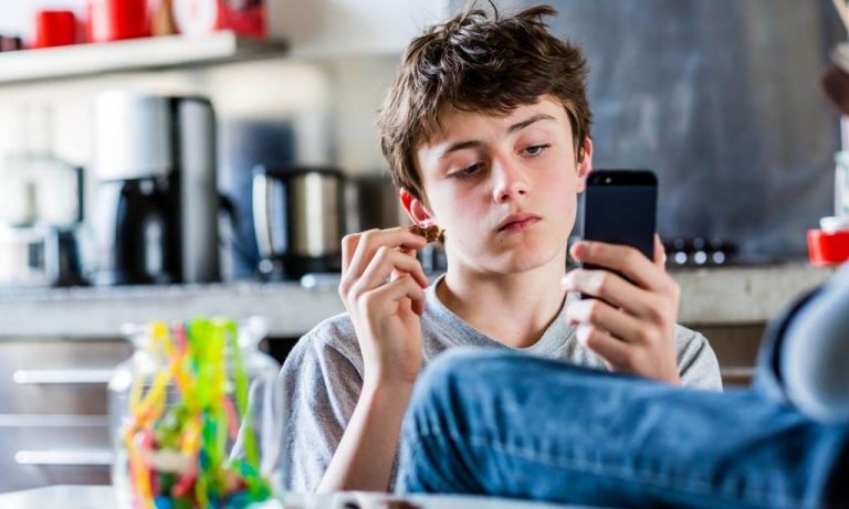 وقتي نوجواني از راه مي‌رسد...