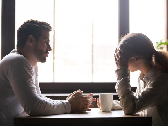 با دروغ‌گویی همسر چه کنیم؟ 